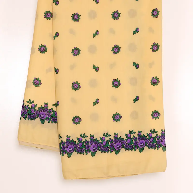 روسری نخی کرم