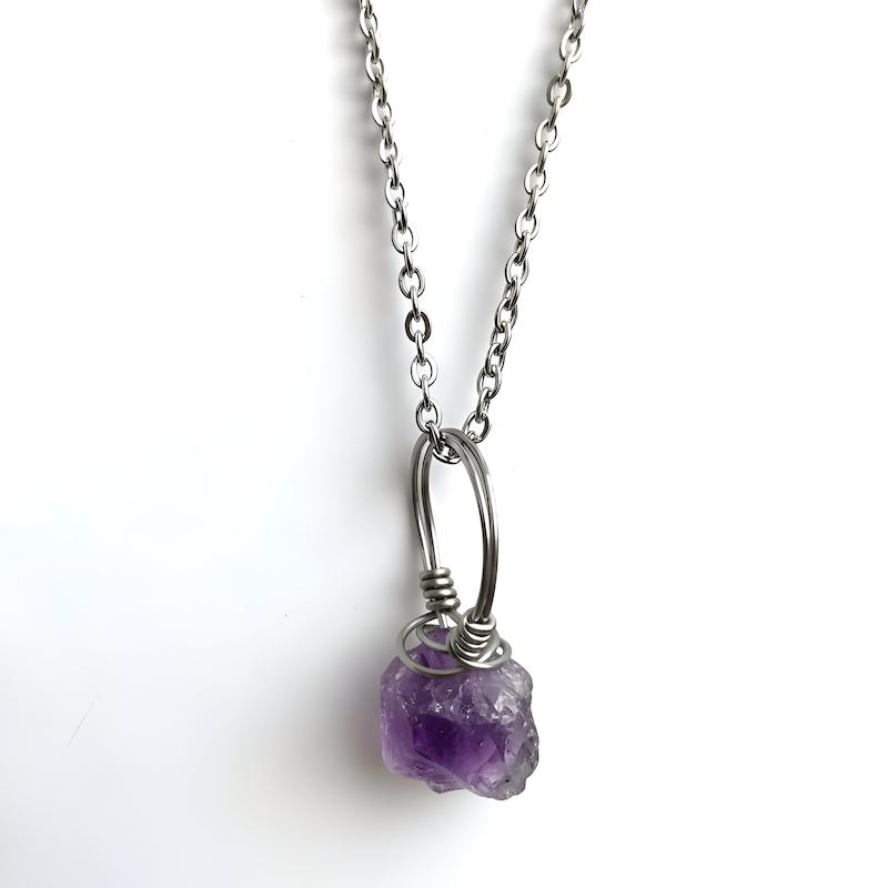 گردنبند با آویز انگشتر