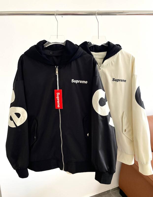 جکت Supreme 2026