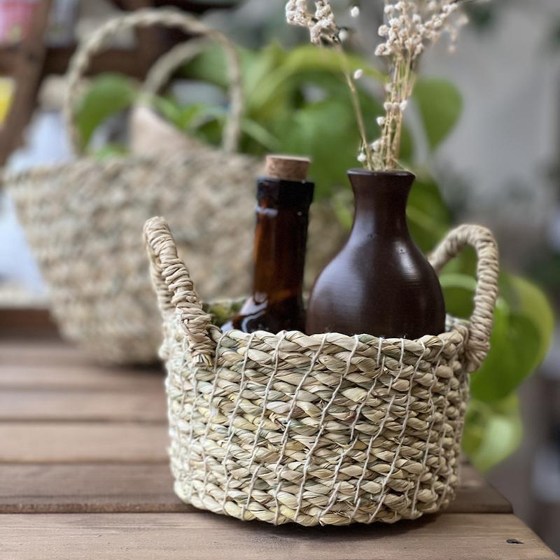 سبد استوانه ای حصیری مدل دسته دار