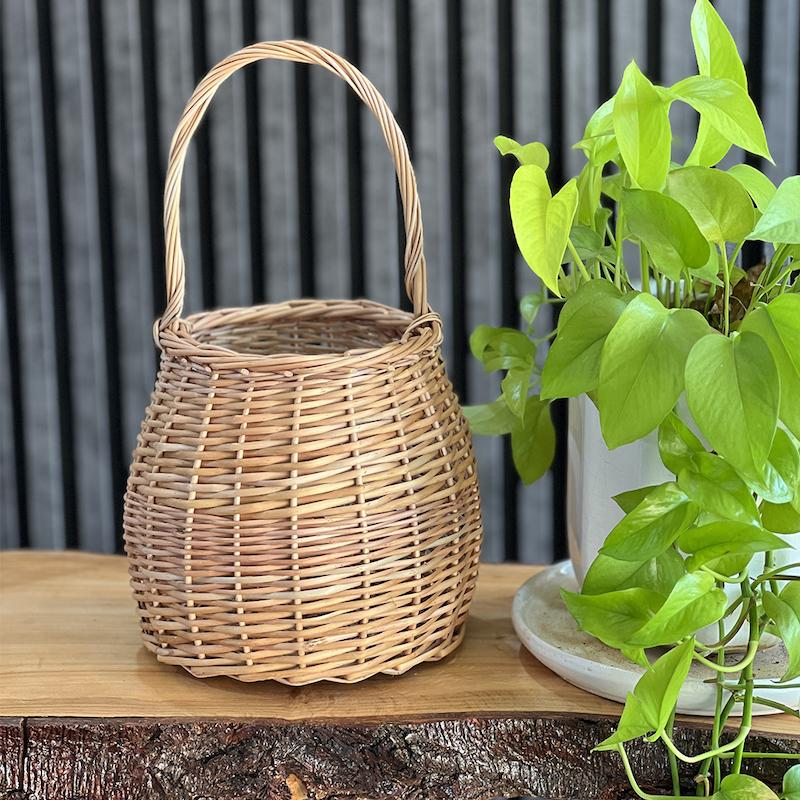 سبد مرواربافی مدل گلابی | ظرف تخم مرغ و گردو