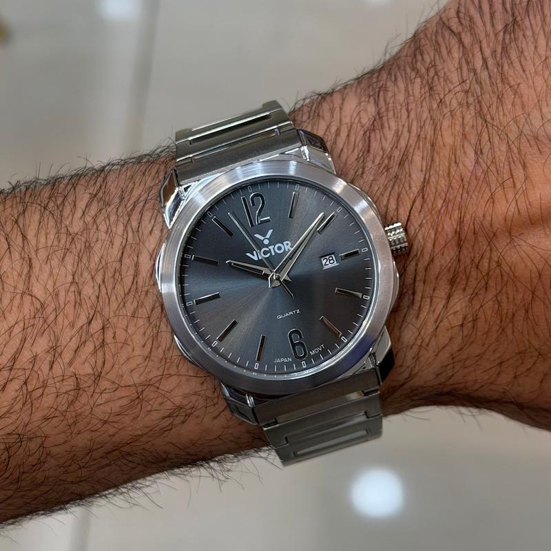 ساعت مچی اورجینال مردانه ویکتور VICTOR 5715