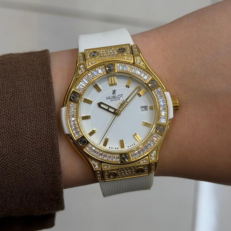 ساعت مچی زنانه هابلوت نگین دار  Hublot 