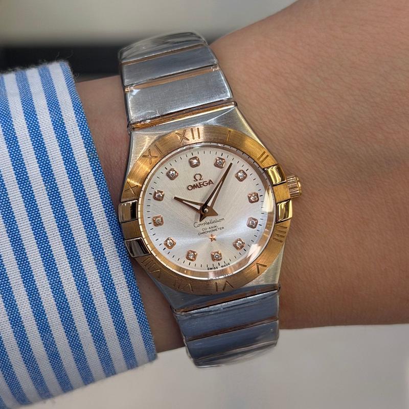 ساعت مچی زنانه امگا omega  constellation