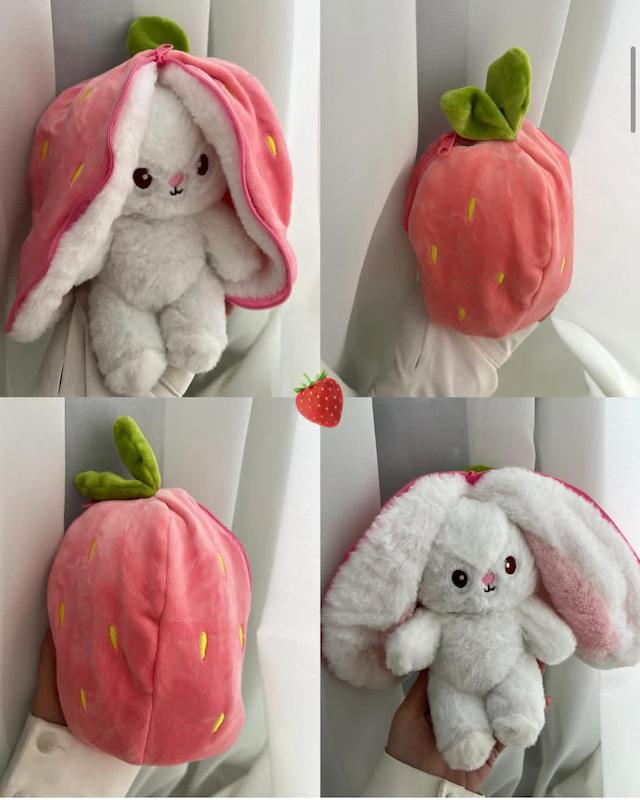 عروسک خرگوش و توت فرنگی