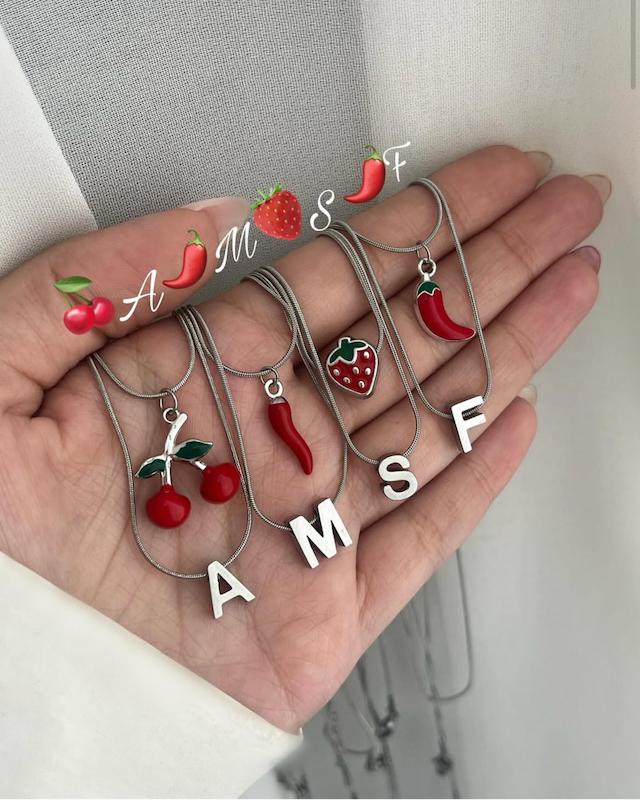 گردنبند میوه ای و حروف