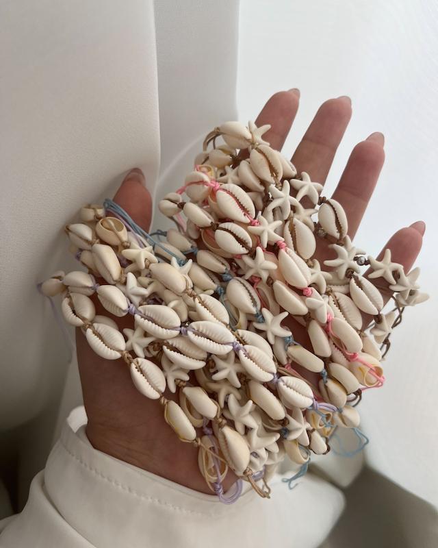 دستبند صدف رنگی 