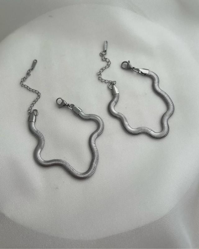 دستبند ماری برجسته