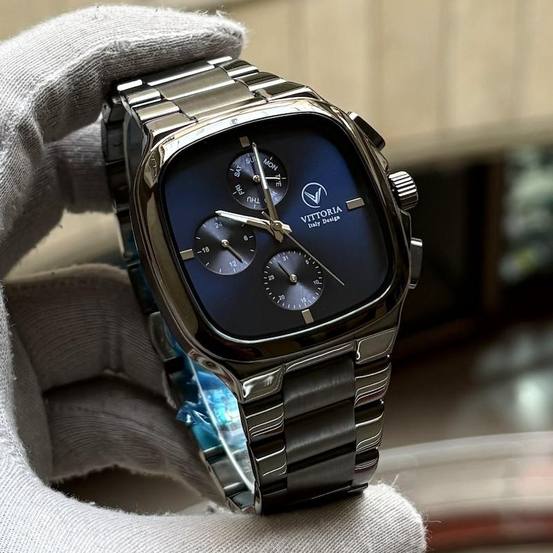 ساعت ویتوریا مربعی مردانه سه موتوره رفرانس VT3185