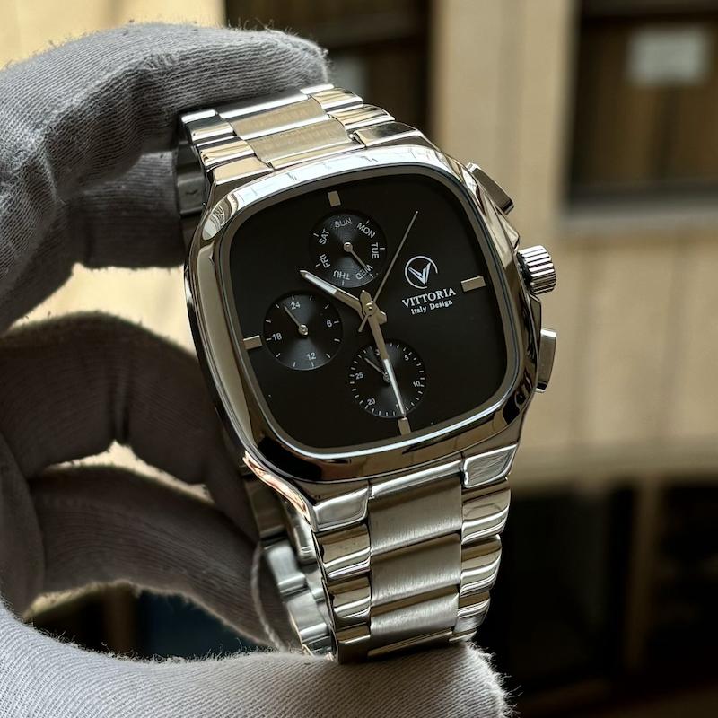 ساعت ویتوریا مربعی مردانه سه موتوره رفرانس VT3185