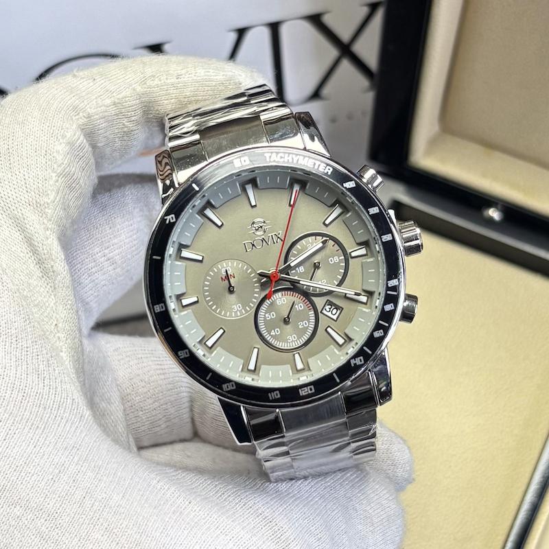 ساعت داویکس سه موتوره کرونوگراف