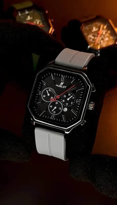 کد 1010ساعت مچی مردانه هابلوت Hublot |قاب نقره ای بند سیلیکونی درجه یک | قفل مگنتی روزشمار