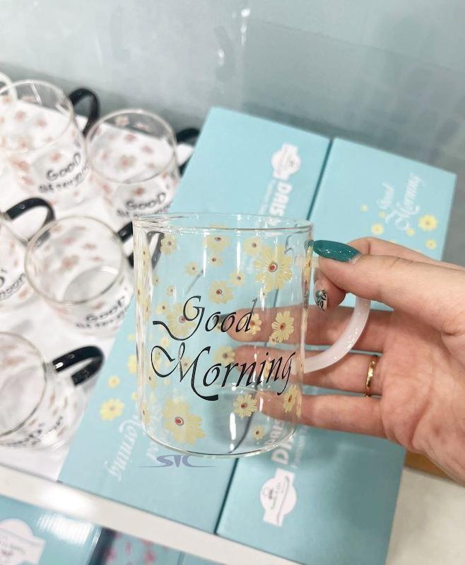 فنجان پیرکس گل گلی