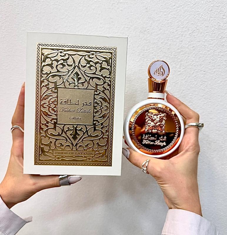 ادکلن فخر پراید لطافه زنانه رز گلد رایحه جیوانچی له اینتردیت