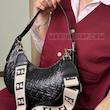 کیف زنانه قایقی طرح فندی کد 2075