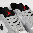 کتونی عمده نایک جردن وان لو Nike Jordan 1 Low زنانه و مردانه گروه تولیدی صفری