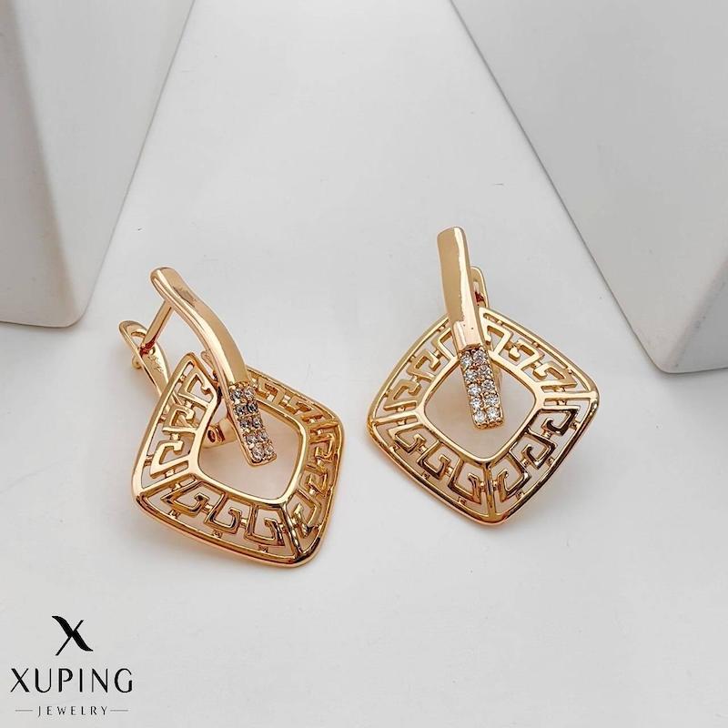 گوشواره طرح مربع ورساچ ژوپینگ