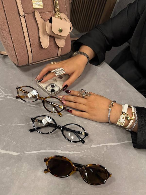 میو میو بیضی