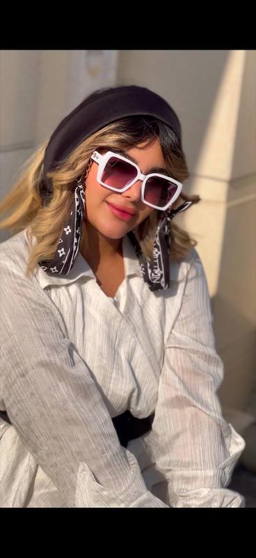 عینک مربعی طرح دسته گل