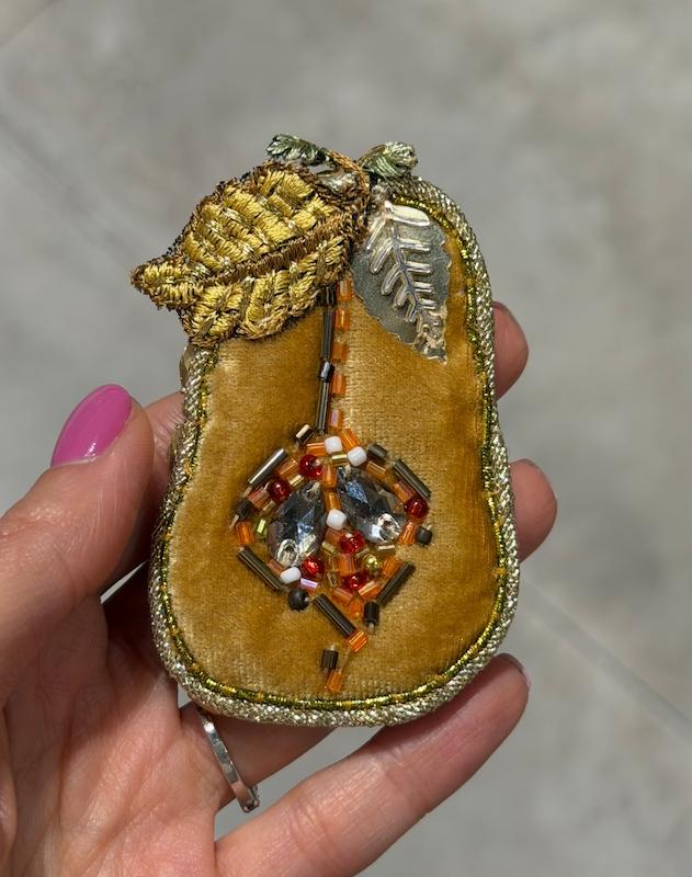 گل سینه گلابی