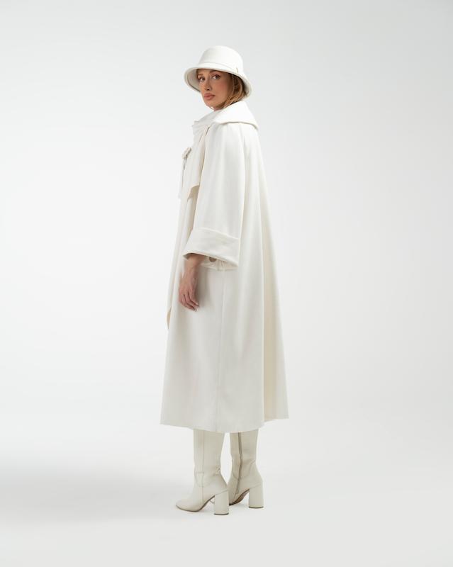 ست مانتو سفید و پیراهن چرم و جلیقه چرم White1