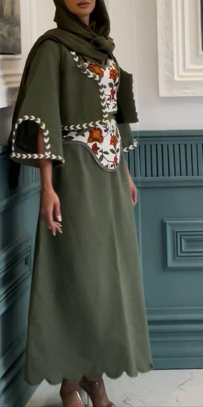 ست سبز کت و دامن کاردست بافتدار