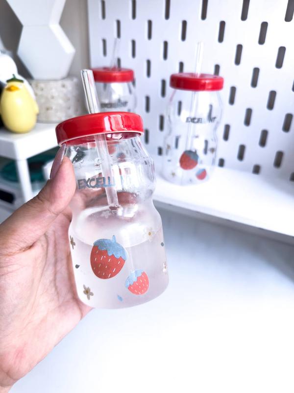 لیوان اسموتی توتفرنگی🍓