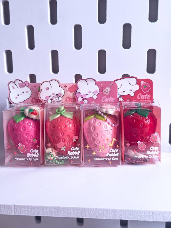 بالم لب توتفرنگی🍓