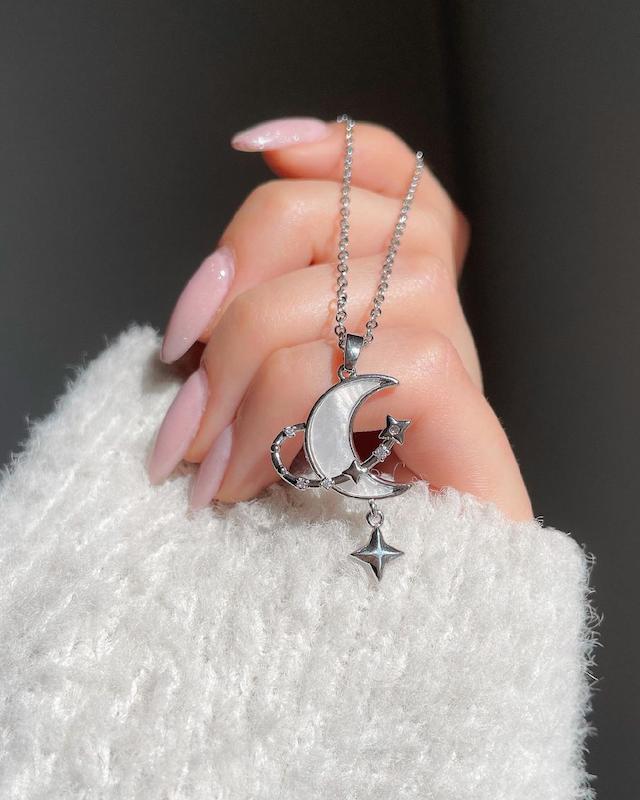 گردنبند ماه و ستاره 