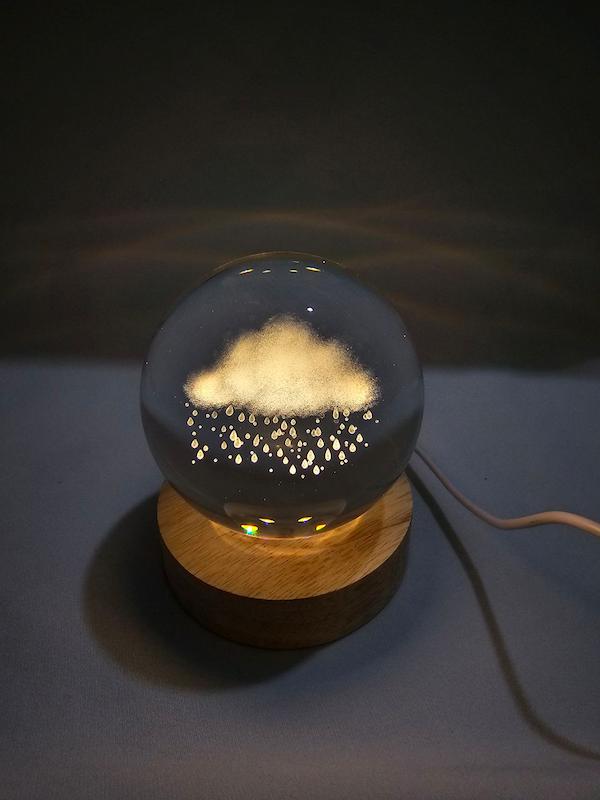 گوی کریستالی ابر و باران (۸سانتی)