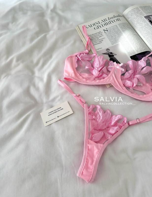 ست لیلیوم ساتن صورتی
