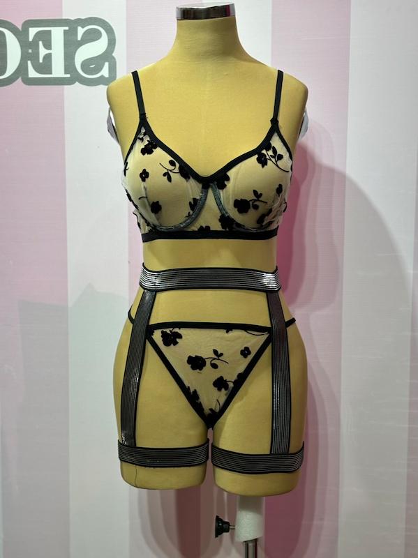 ست فانتزی گل برجسته