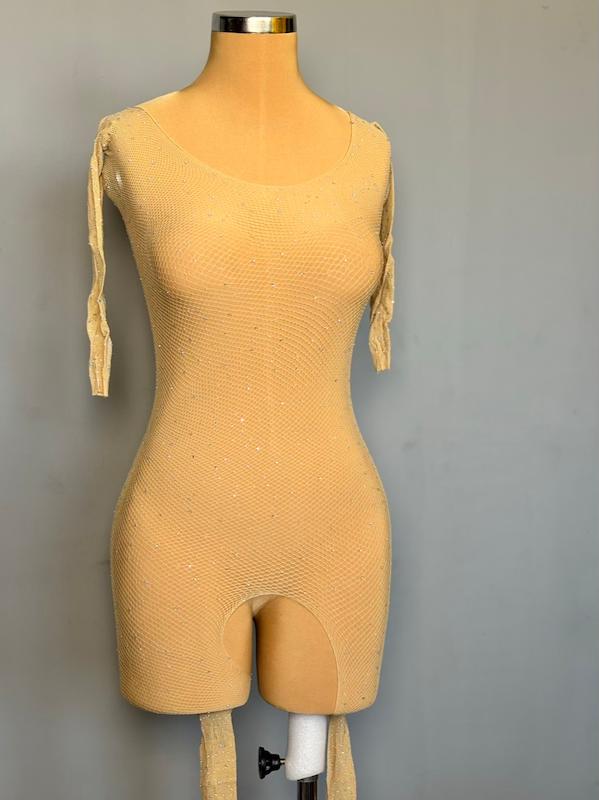 اورأل رنگ بدن نگیندار