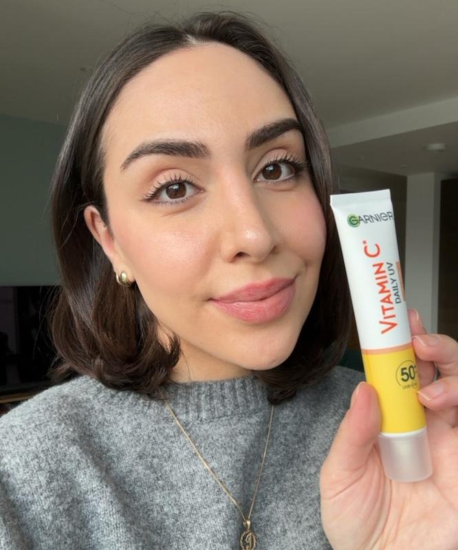 ضدآفتاب فلوئيدي ويتامين سي رنگي گارنير SPF 50+ GARNIER