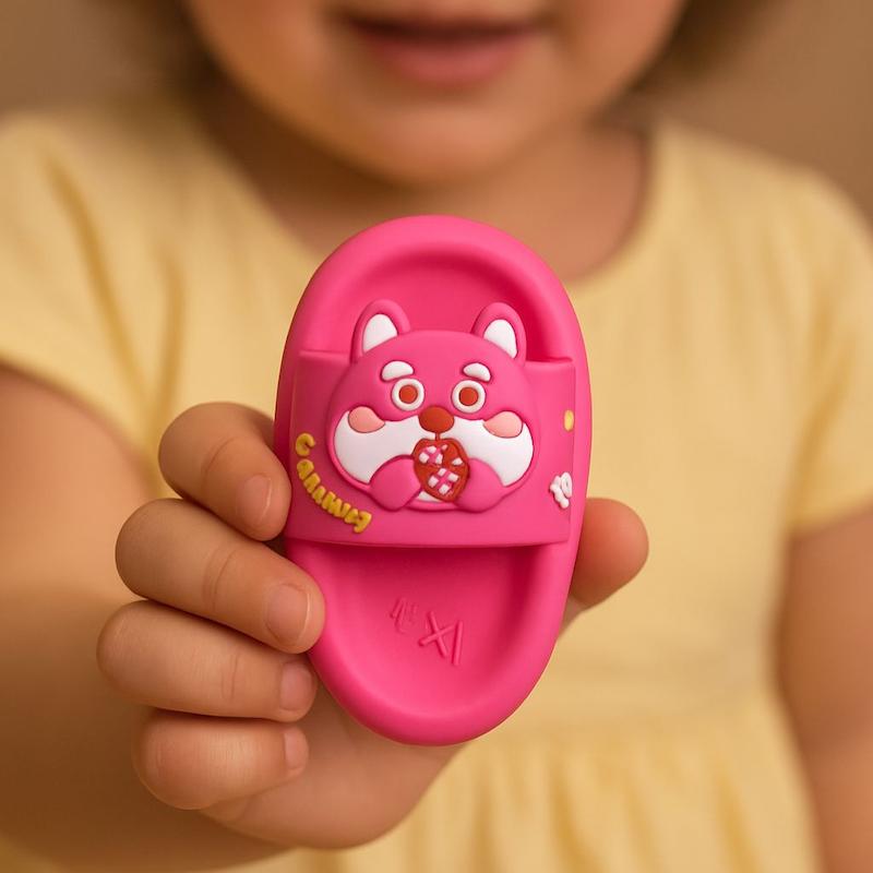 پاک‌کن خرسی توت فرنگی مدل دمپایی فانتزی | طراحی خاص و باحال