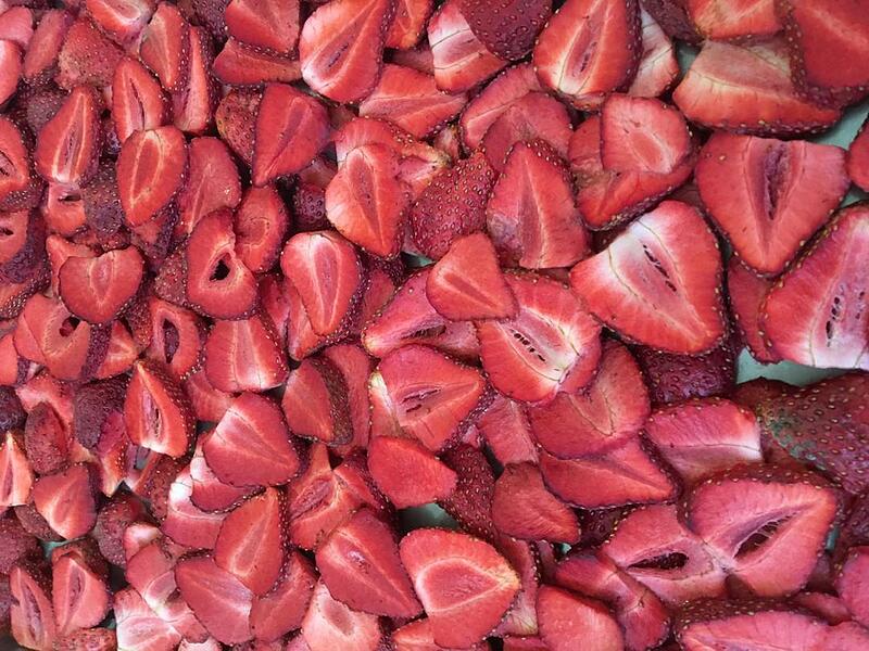 توت فرنگی خشک (فریز درائینگ)