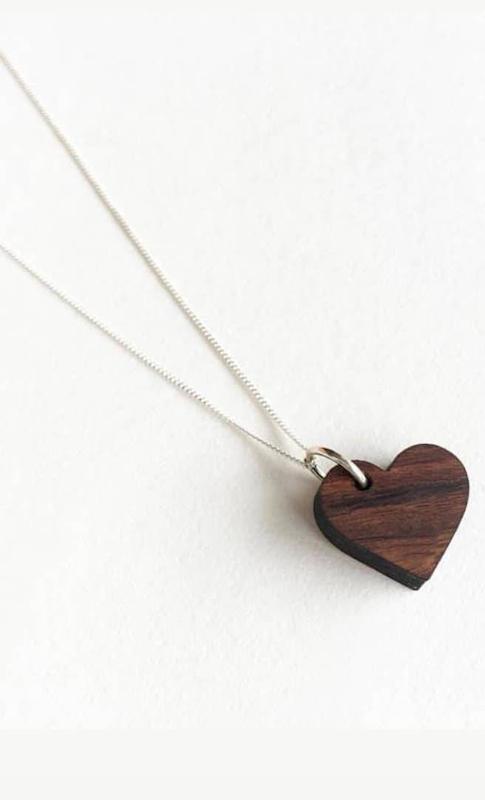 گردنبند  چوبی طرح قلب چوبی  - کد 279