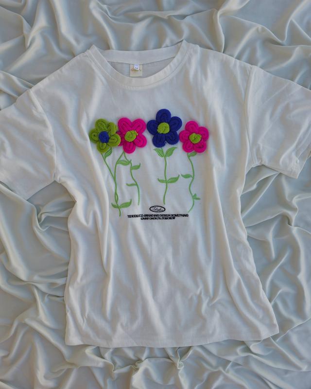تیشرت گل گلی 🌸