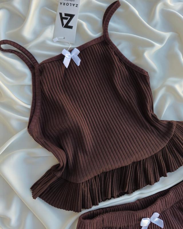 ست تاپ و شلوارک چین دار A80🌸