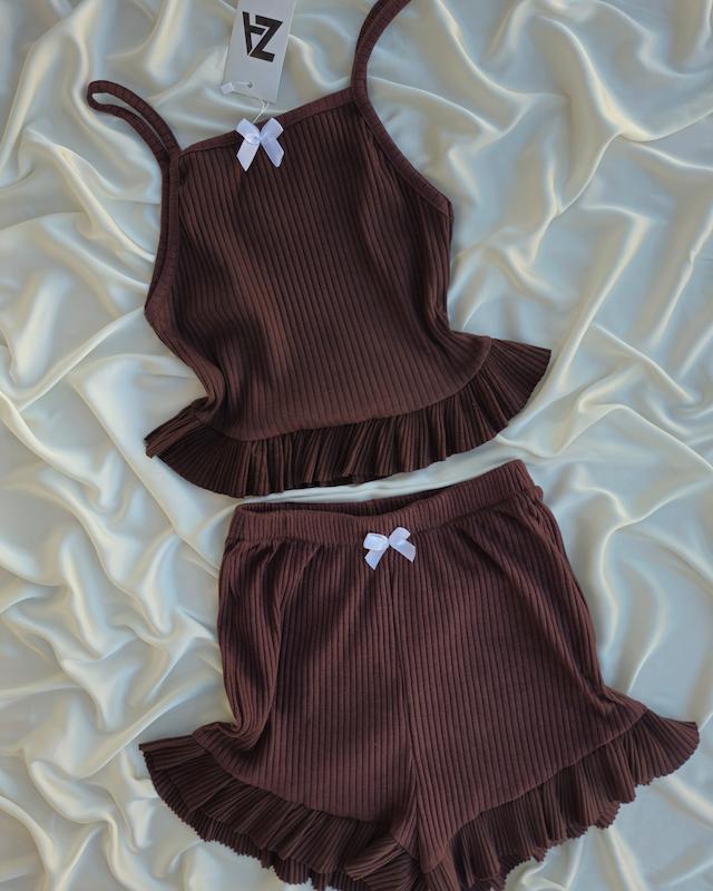 ست تاپ و شلوارک چین دار A80🌸