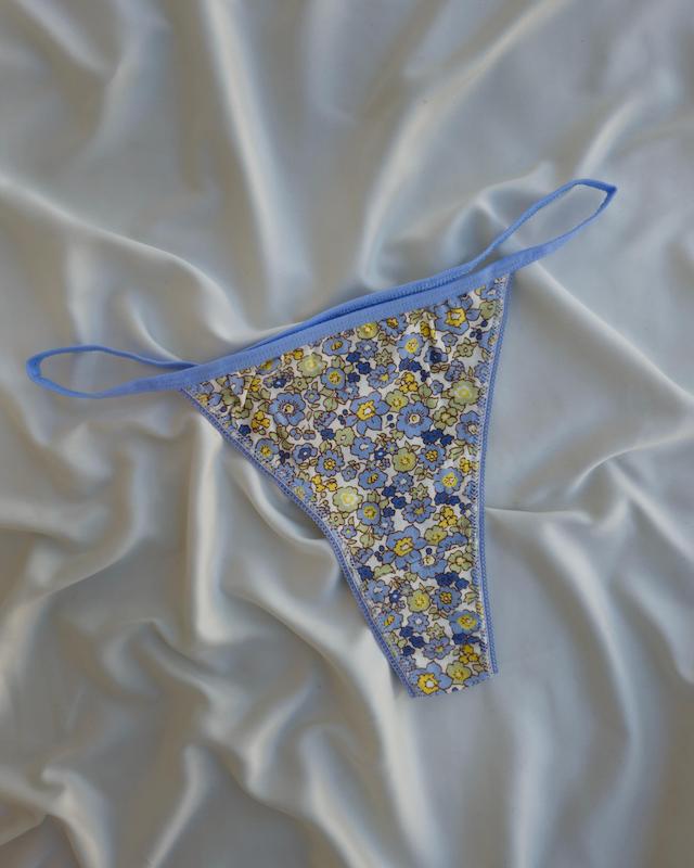شورت لامبادا گل گلی نخی B21 🌼