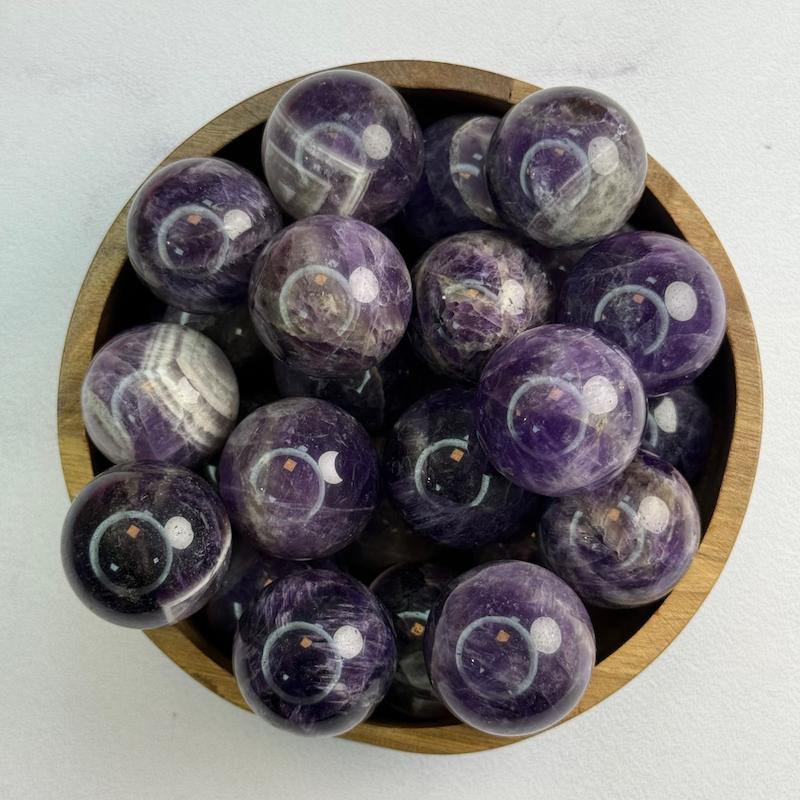 گوی آمیتیست