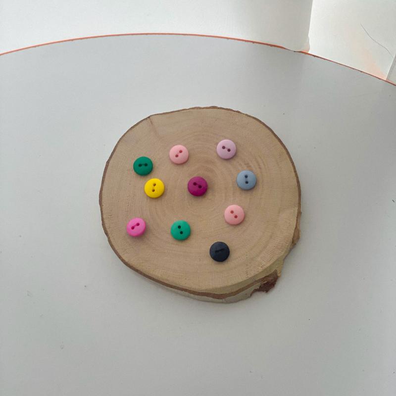 دکمه گرد رنگی