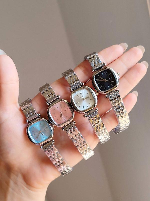 ساعت نقلی رنگی