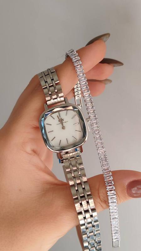 ساعت شهرزاد 