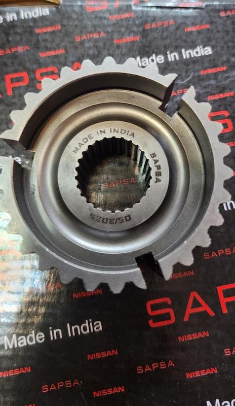 مغزی  کشویی دنده 5 گیربگس نیسان 