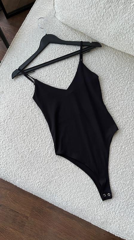 بادی (stradivarius) body2
