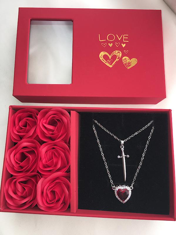 باکس ولنتاین قرمز