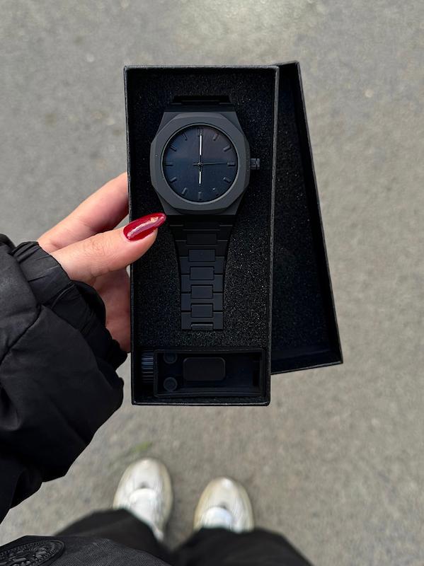 ساعت میلانو با ابزار