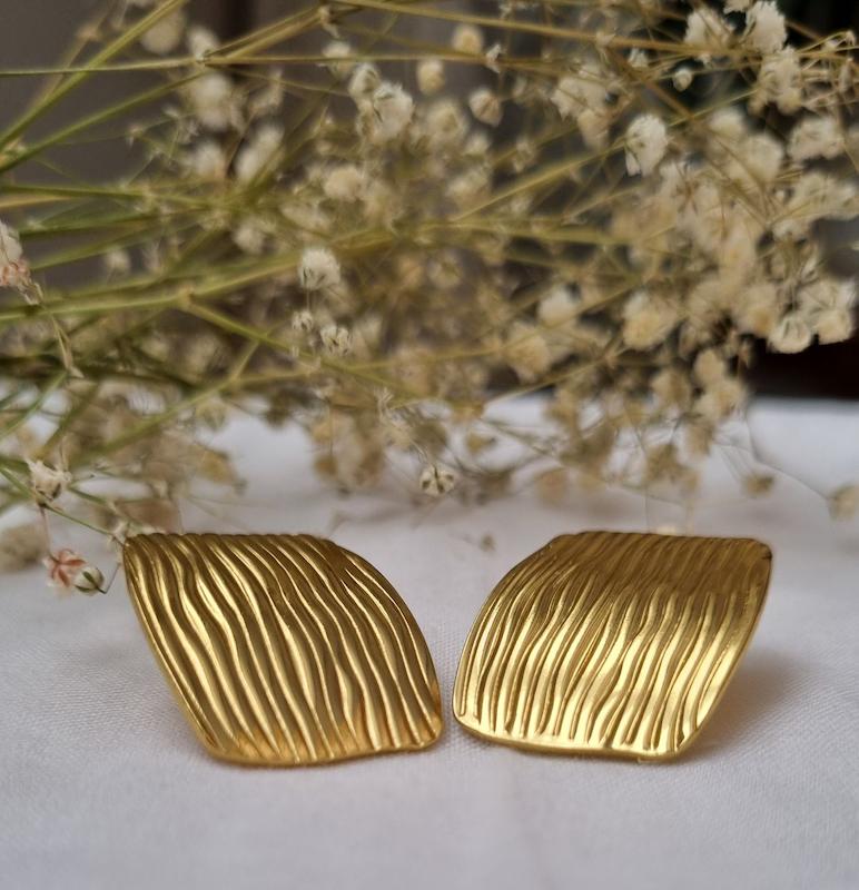 گوشواره طرح موج